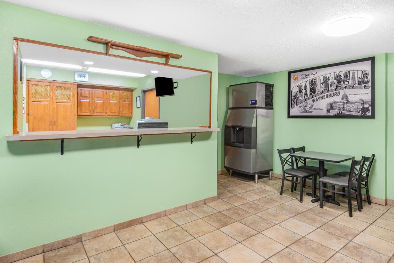 Super 8 By Wyndham Waynesburg Hotel Buitenkant foto