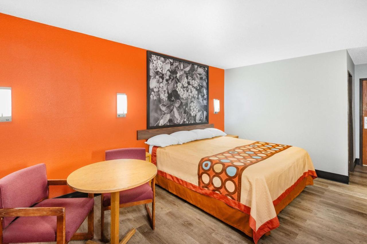 Super 8 By Wyndham Waynesburg Hotel Buitenkant foto