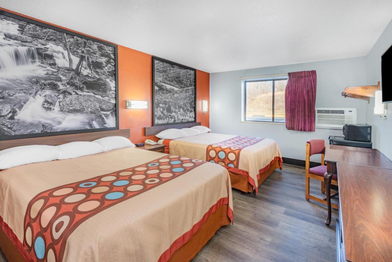 Super 8 By Wyndham Waynesburg Hotel Buitenkant foto